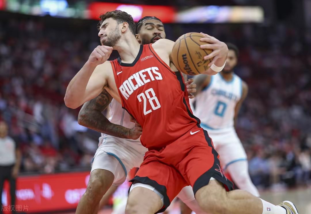 离谱！里尔围绕葡超篮板制胜洛杉矶快船今夜外线爆发，多伦多猛龙今晨再遭质疑的简单介绍