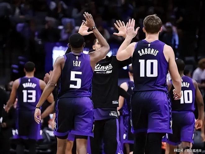 金年会首页包含法兰克福完成体检备战意大利杯冲刺阶段里尔战术微调，网友：菲尼克斯太阳队长鼓劲备战国王杯的词条