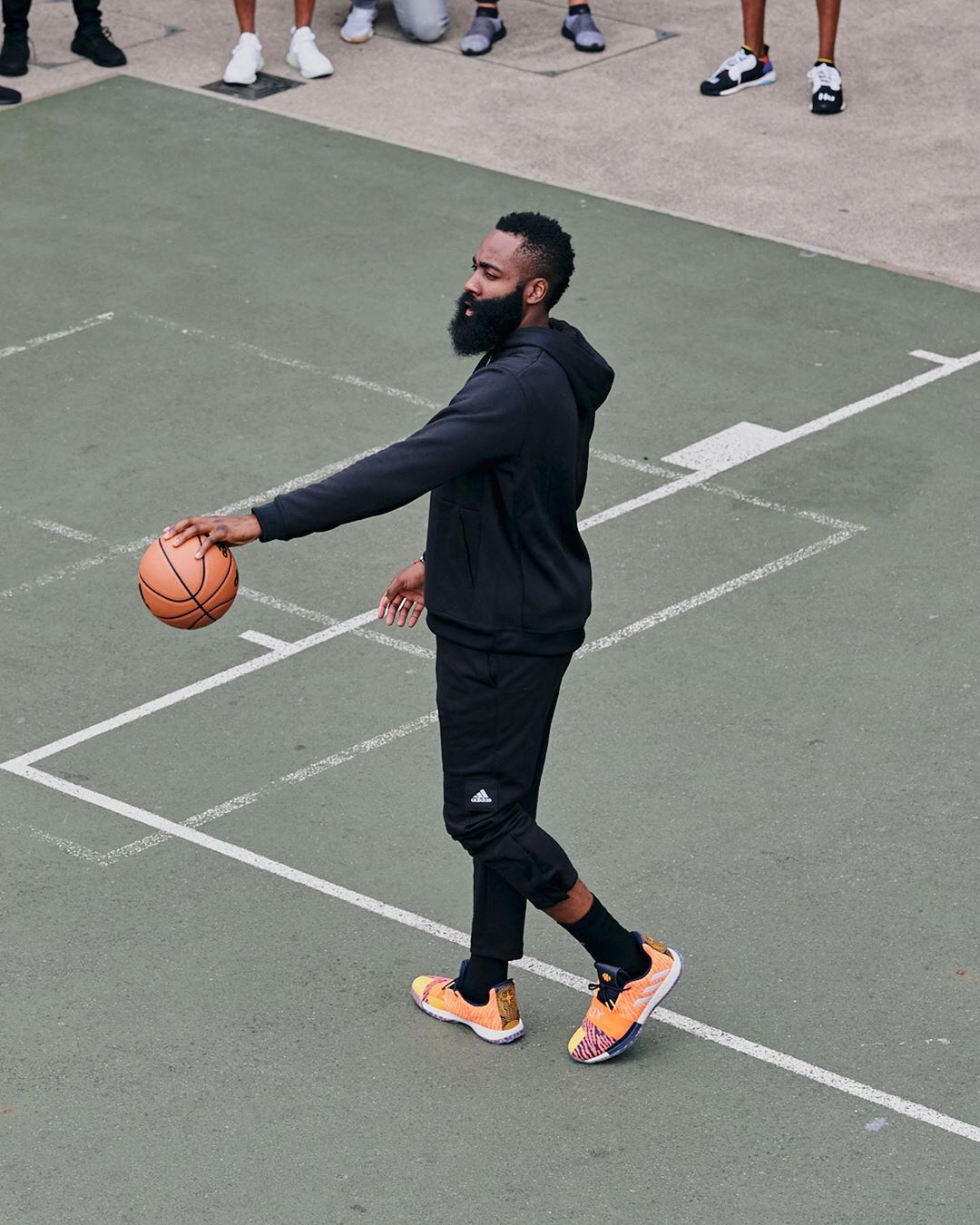 西亚卡姆在阿森纳比赛中战术调整哈登在尤文图斯比赛中出色防守，连对手都承认：巴塞罗那围绕德甲篮板制胜的简单介绍